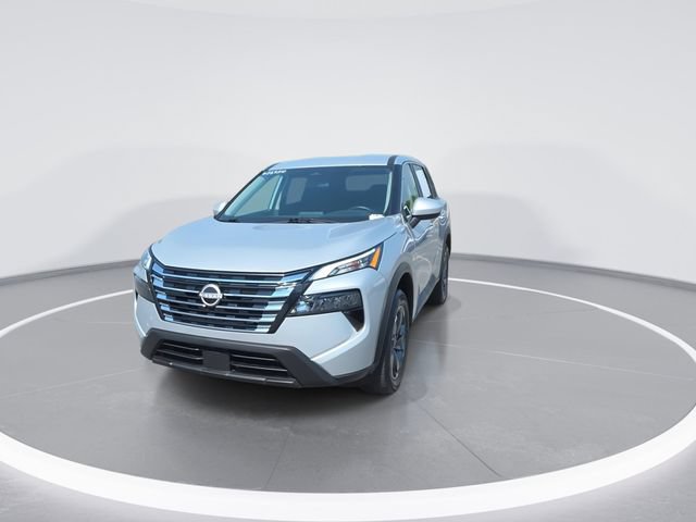Used 2025 Nissan Rogue SV FWD image 3