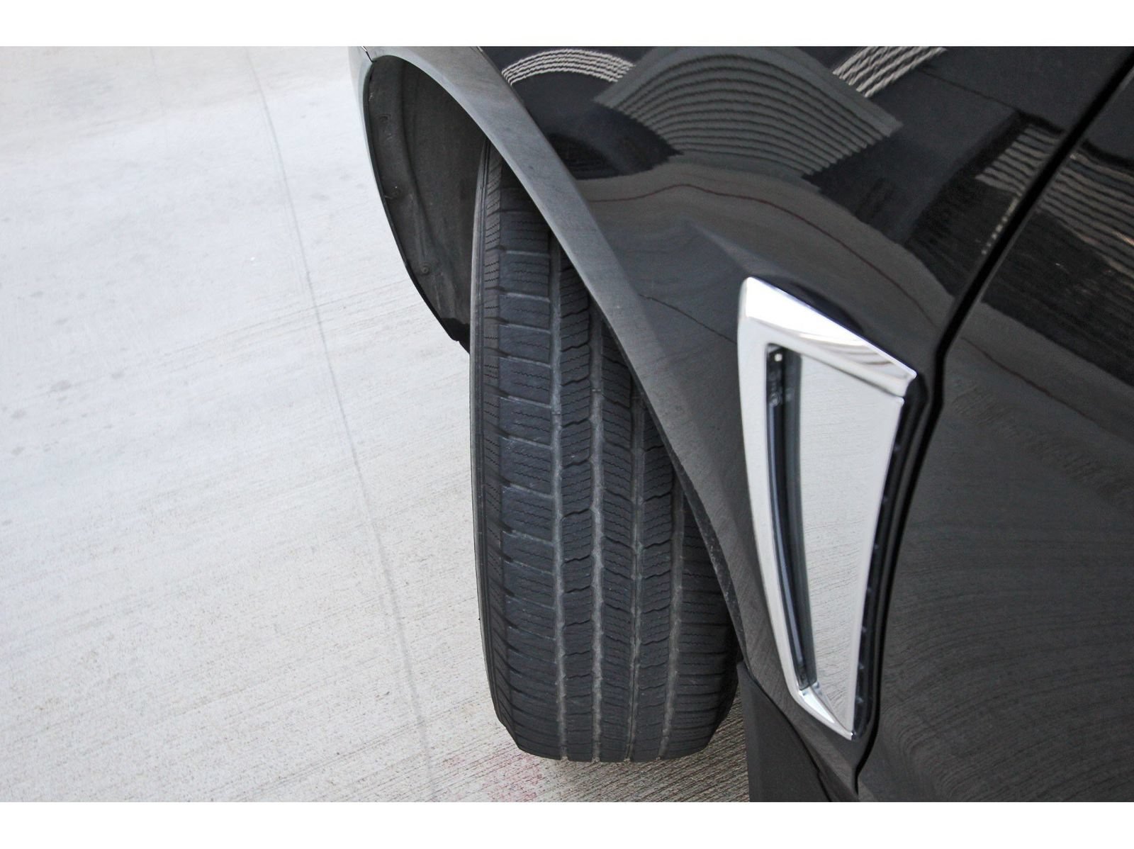 Used 2015 Cadillac SRX Luxury FWD image 31