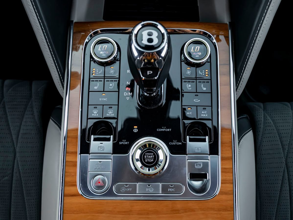 Certified 2023 Bentley Flying Spur S V8 AWD/4WD image 22