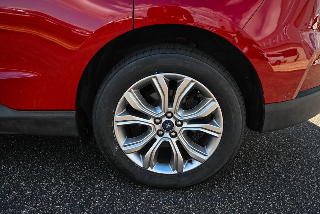 Certified 2019 Ford Edge Titanium w/ Equipment Group 301A AWD/4WD image 13