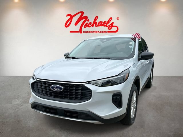 Used 2025 Ford Escape Active AWD/4WD image 6