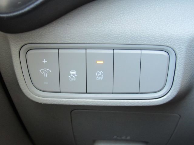 Used 2023 Kia Soul LX w/ LX Technology Package image 29