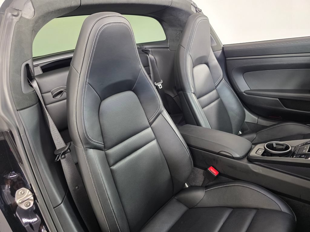 Certified 2023 Porsche 911 Targa 4 GTS w/ Premium Package AWD/4WD image 30