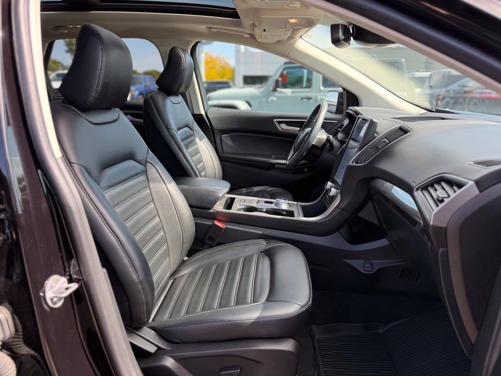 Certified 2024 Ford Edge SEL w/ Convenience Package AWD/4WD image 15
