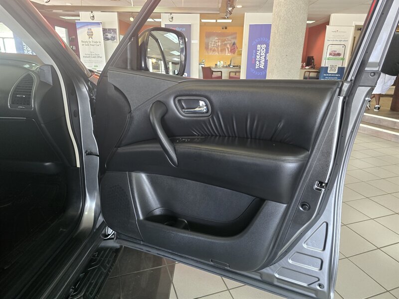 Used 2022 Nissan Armada SV RWD image 14
