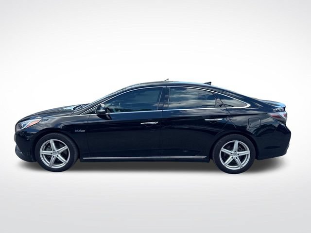 Used 2017 Hyundai Sonata Limited w/ Ultimate Package 02 FWD image 4
