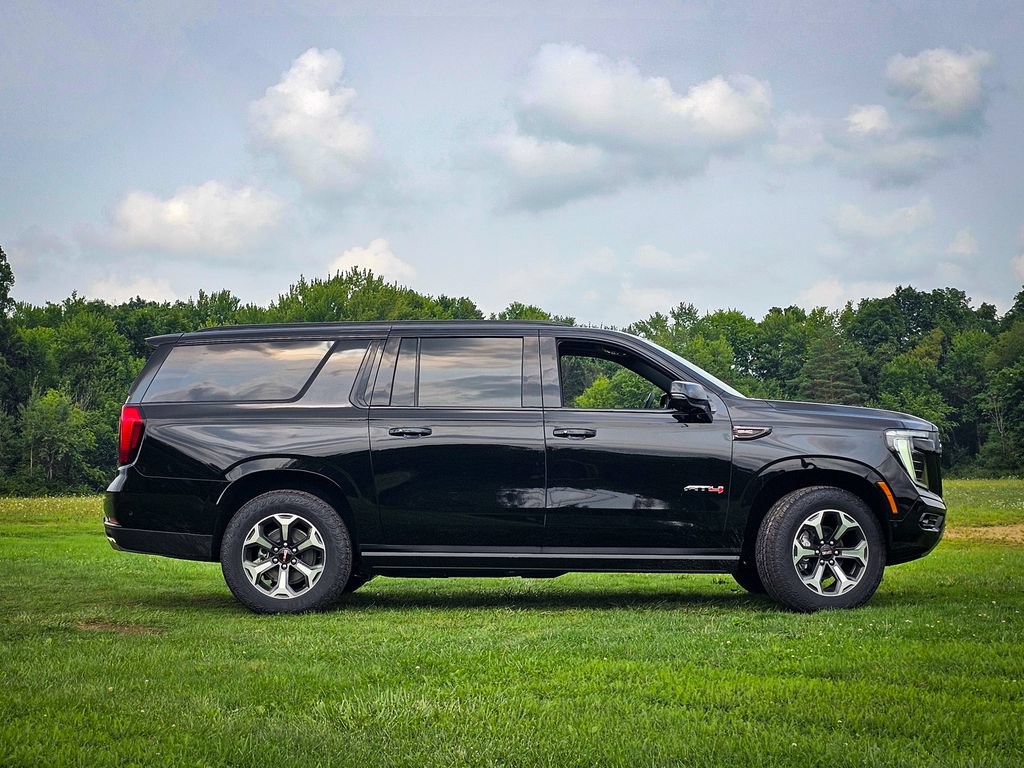 New 2026 GMC Yukon XL AT4 Ultimate w/ LPO, Floor Liner Package AWD/4WD image 2