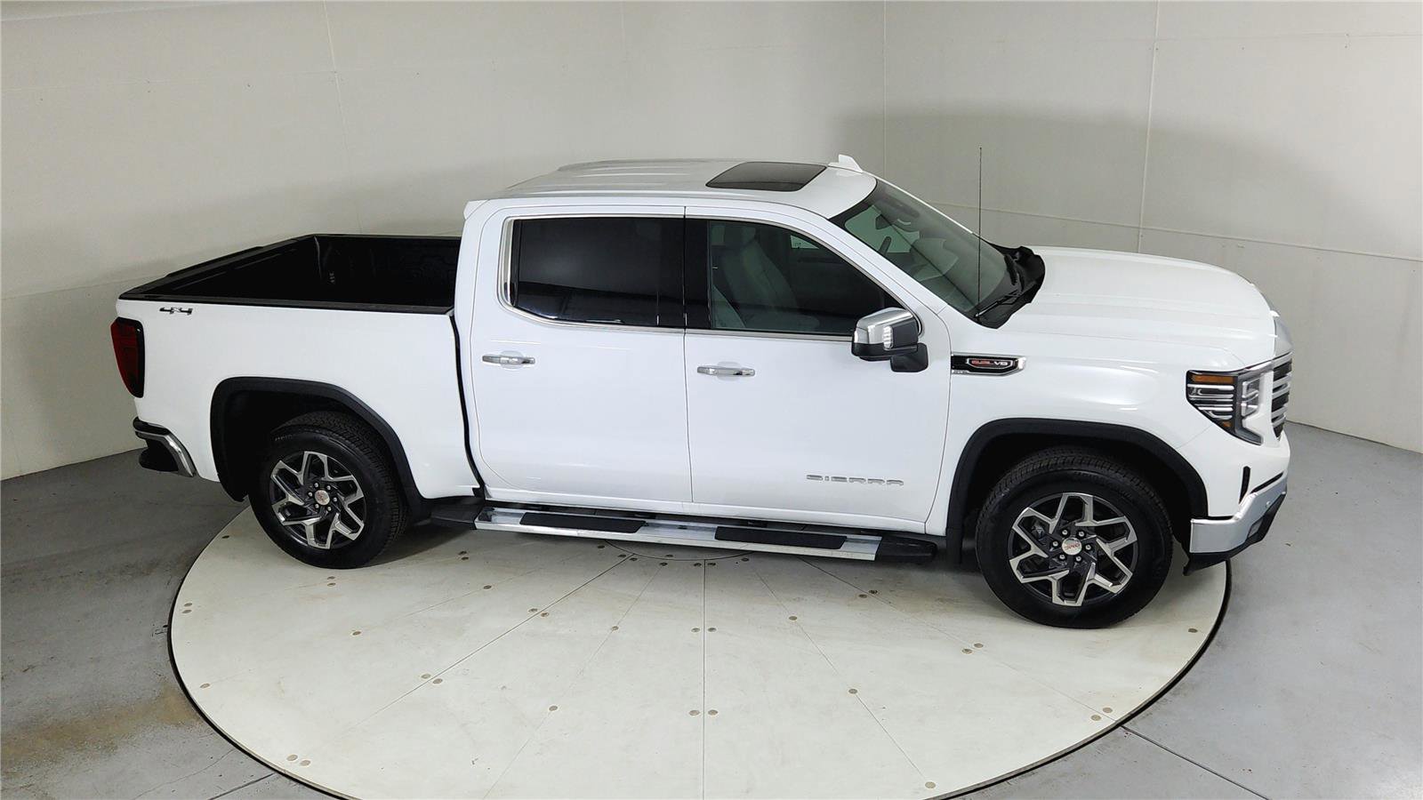 New 2026 GMC Sierra 1500 SLT w/ SLT Premium Plus Package image 23