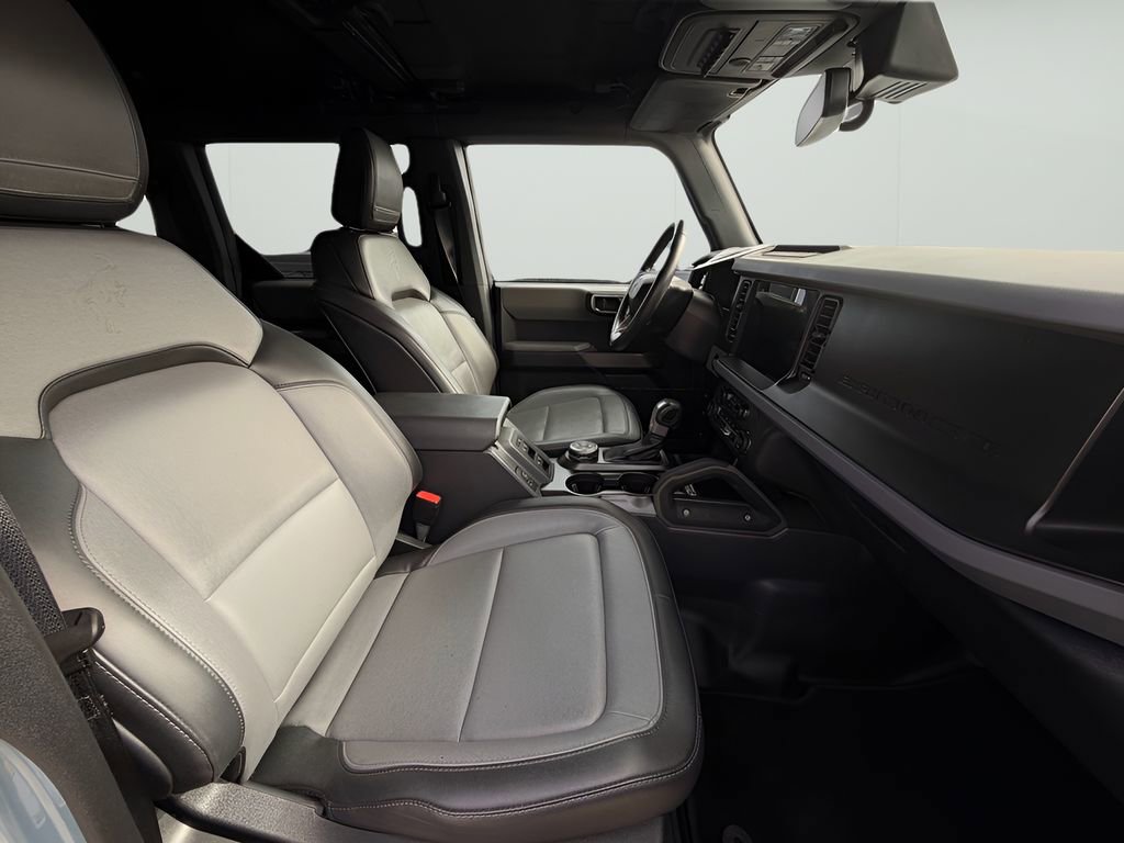 Used 2023 Ford Bronco Everglades image 25