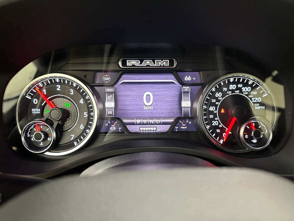 Used 2022 RAM 1500 Big Horn w/ Night Edition AWD/4WD image 34
