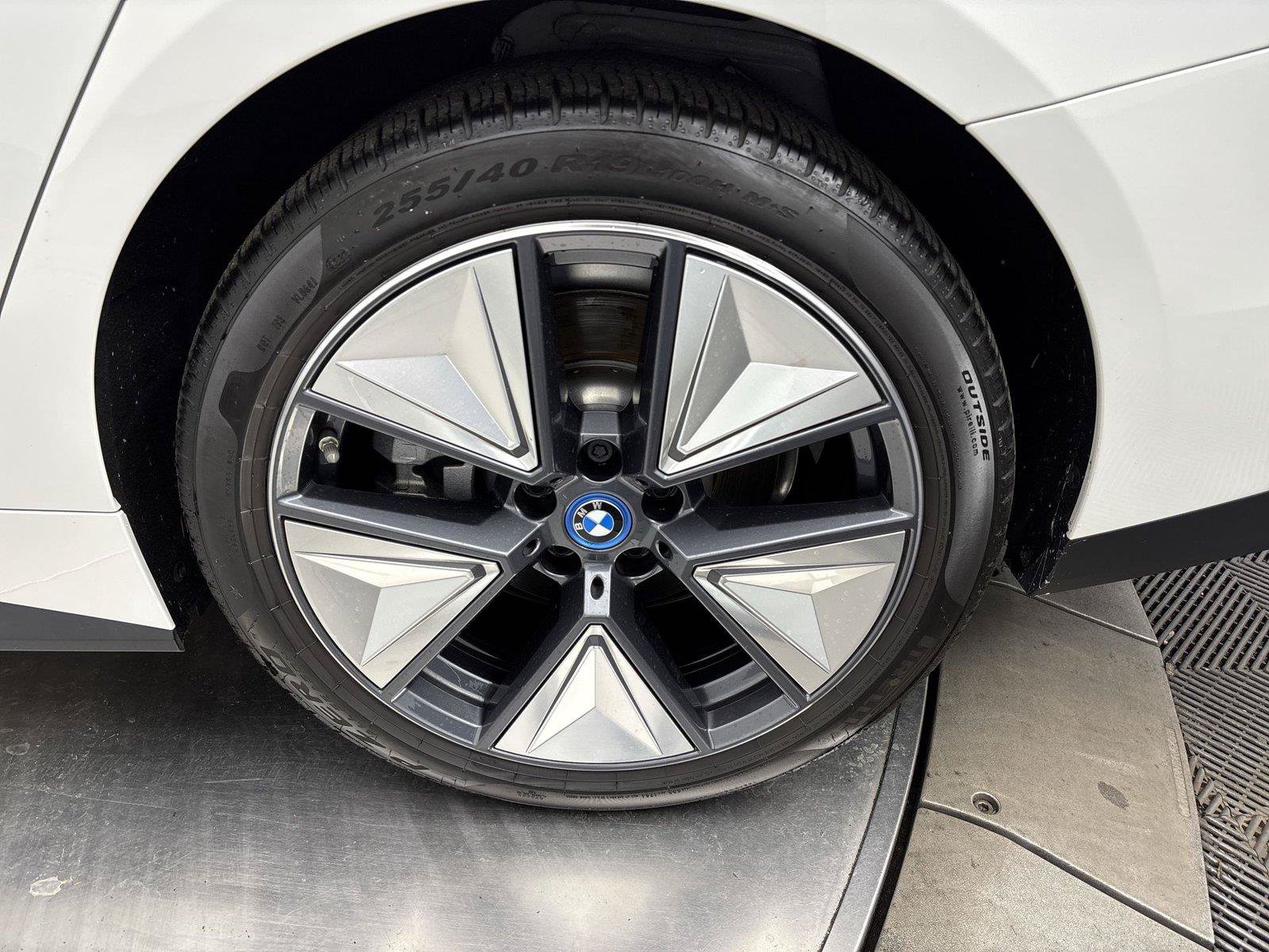 Used 2024 BMW i4 eDrive35 w/ Parking Assistance Package RWD image 27