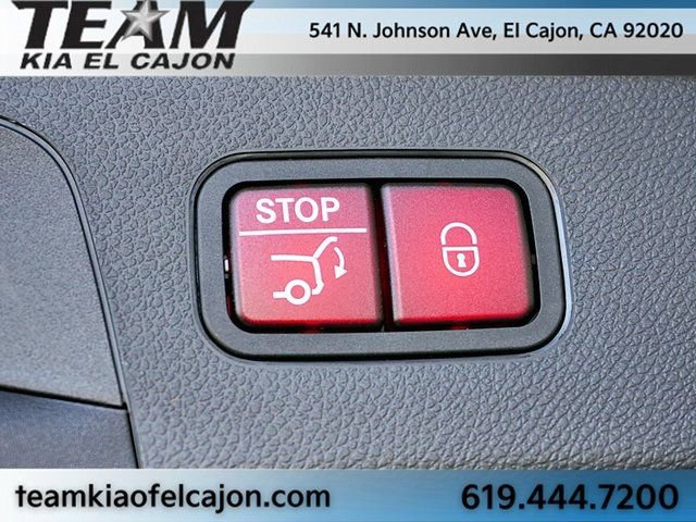 Used 2021 Mercedes-Benz GLC 300 image 14