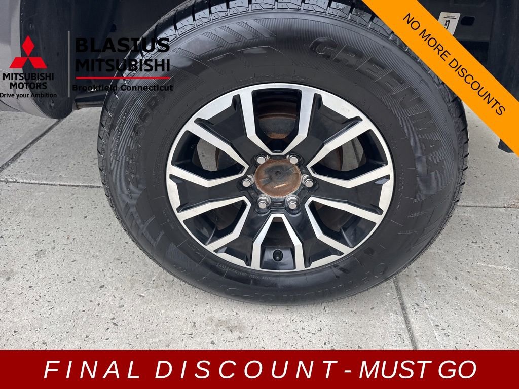 Used 2021 Toyota Tacoma TRD Sport w/ Technology Package image 17