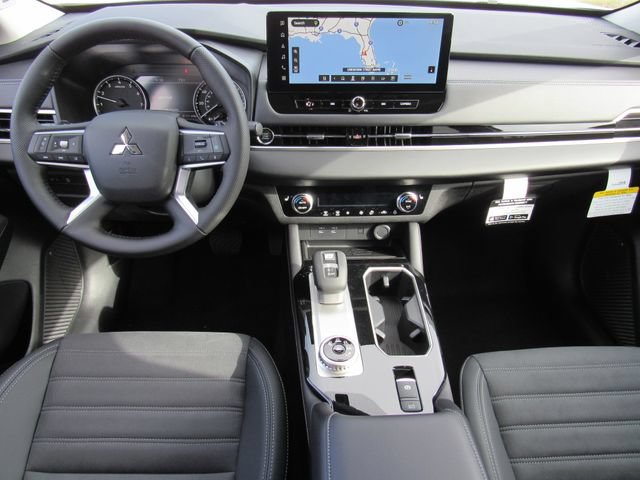 New 2026 Mitsubishi Outlander SE FWD image 10