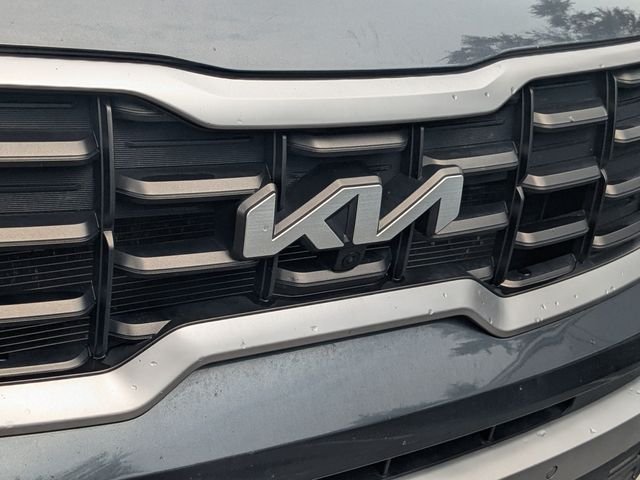 New 2027 Kia Carnival LX FWD image 5