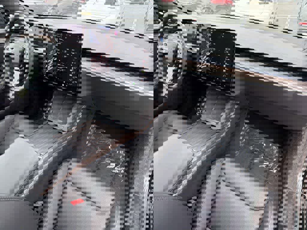 Used 2023 Tesla Model S image 42