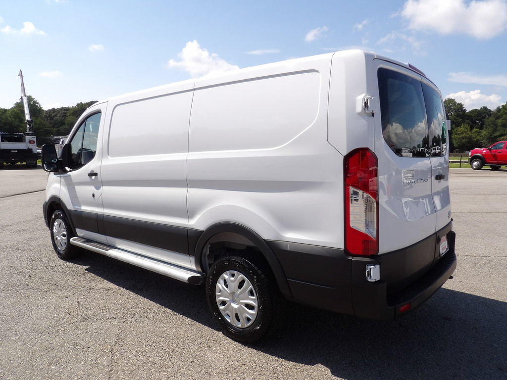 Used 2025 Ford Transit 250 Low Roof w/ Exterior Upgrade Package RWD image 4
