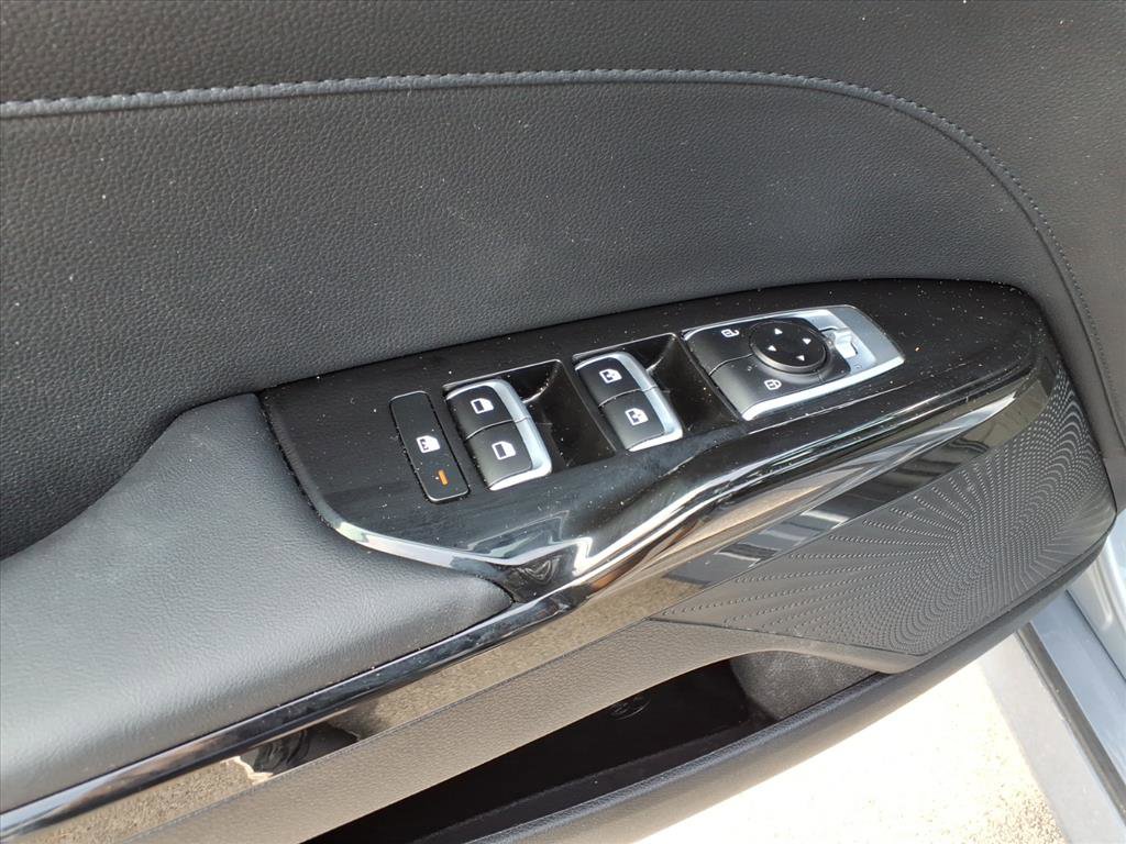 Used 2023 Kia K5 EX image 12