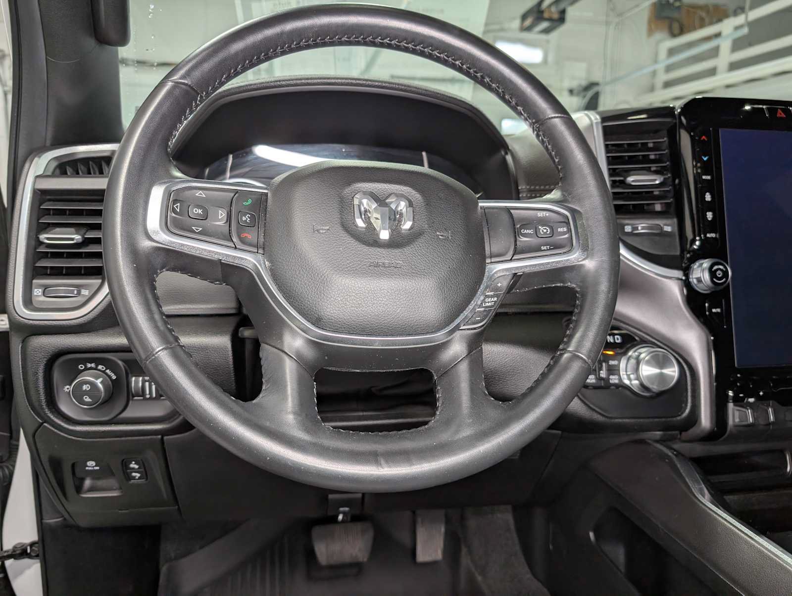 Used 2021 RAM 1500 Laramie w/ Night Edition AWD/4WD image 38