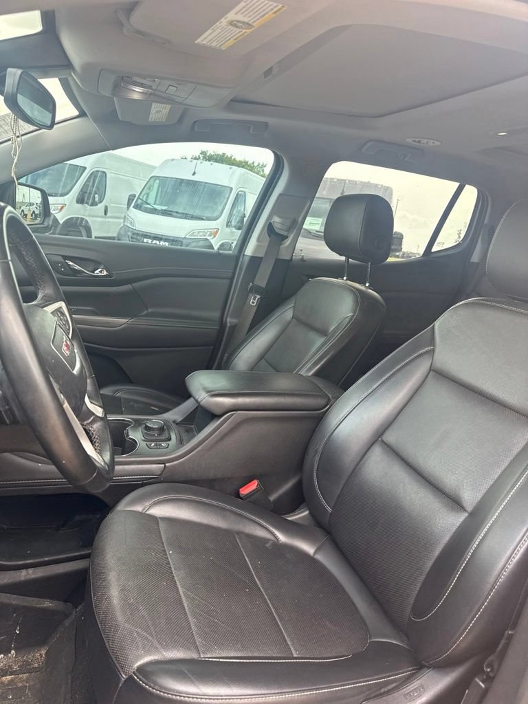 Used 2023 GMC Acadia SLT w/ Elevation Edition FWD image 10