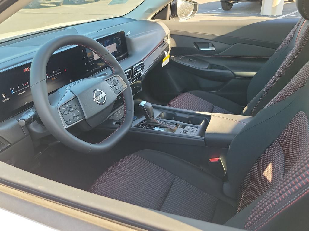 New 2027 Nissan Sentra SR w/ Floor Mat Package FWD image 3