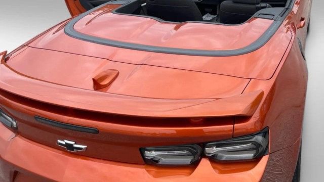 Used 2023 Chevrolet Camaro LT w/ Design Package 2 RWD image 12