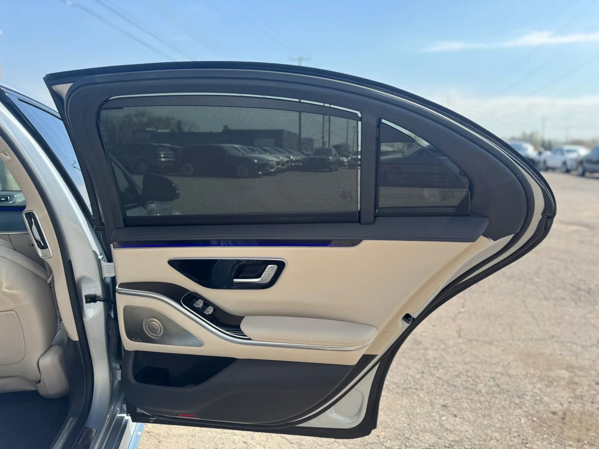 Used 2023 Mercedes-Benz S 580e 4MATIC Sedan w/ AMG Line image 29