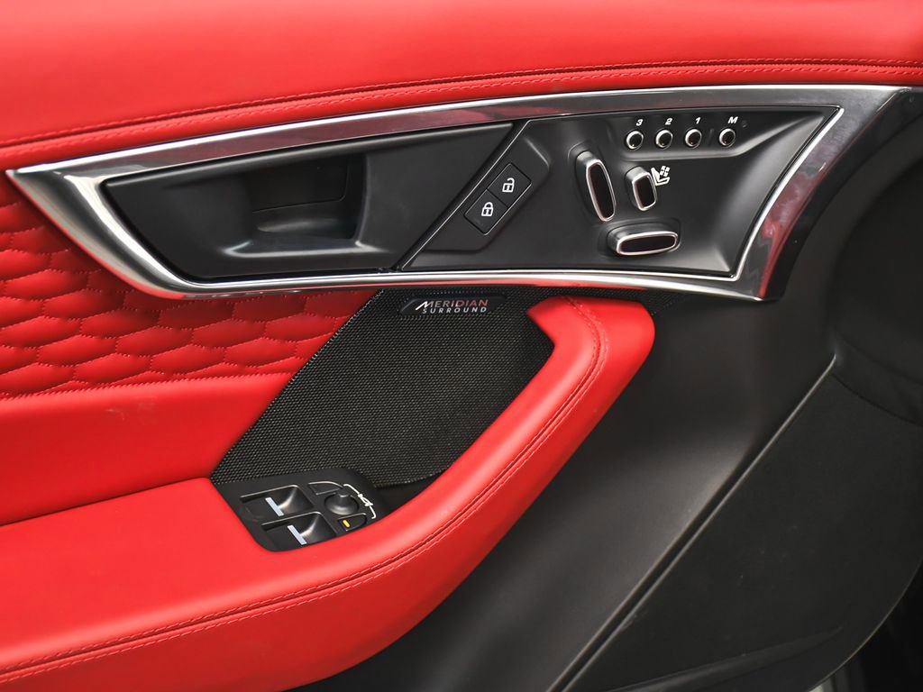Used 2024 Jaguar F-TYPE R-Dynamic RWD image 10