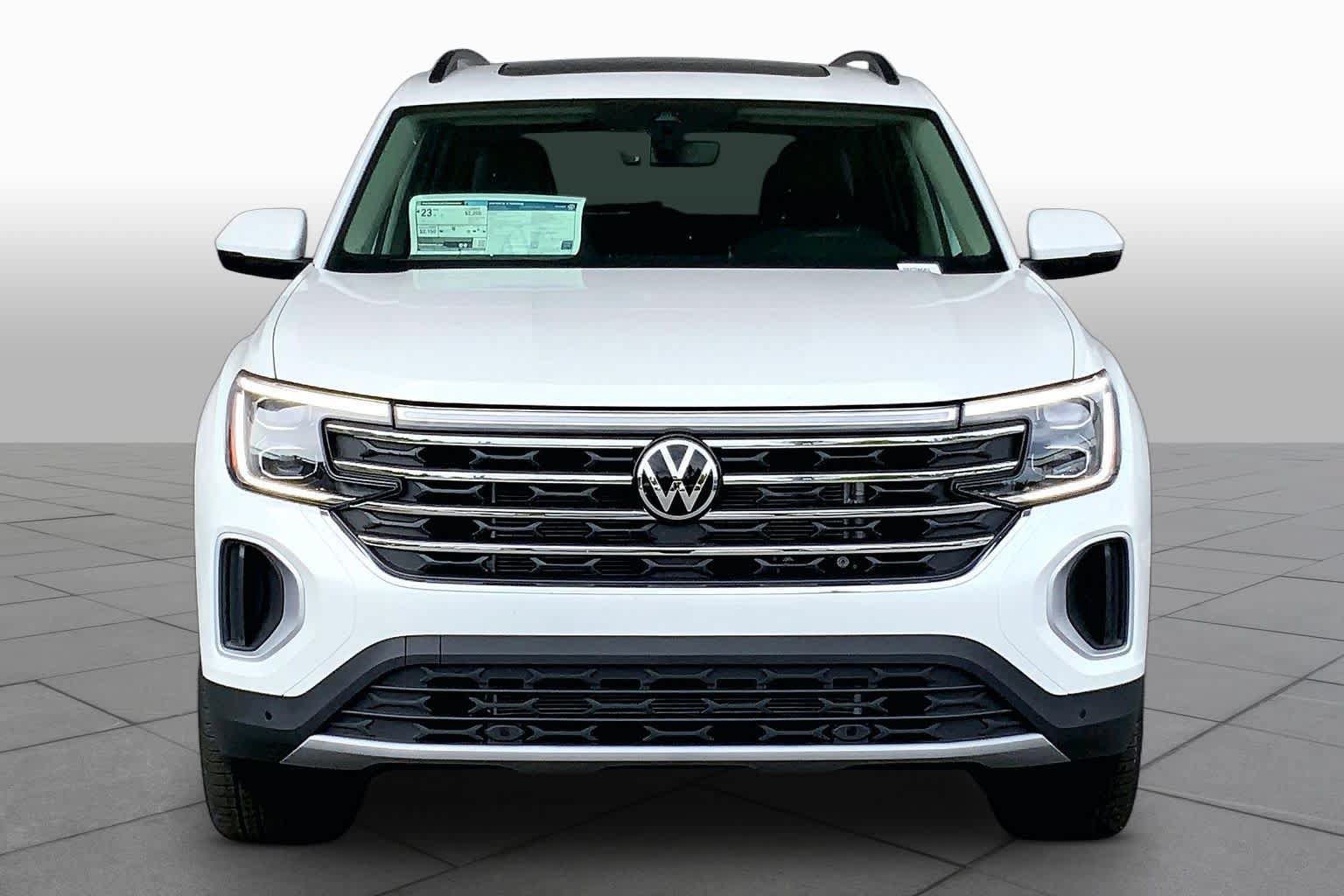 New 2026 Volkswagen Atlas SE FWD image 3