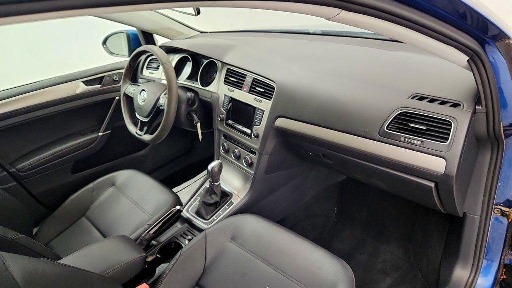 Used 2015 Volkswagen Golf TDI S FWD image 24