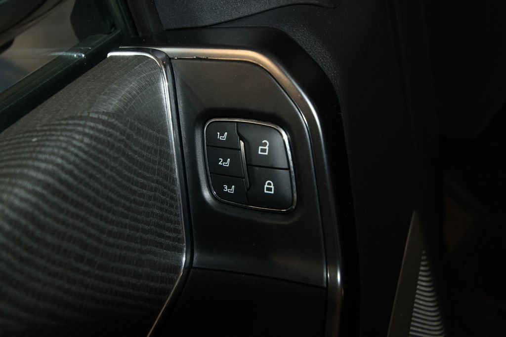 Used 2022 Ford F150 Platinum w/ Equipment Group 701A High image 10