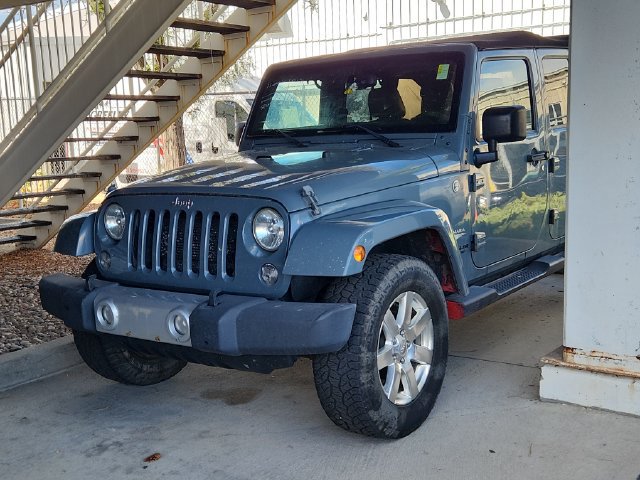 Used 2015 Jeep Wrangler Unlimited Sahara w/ Max Tow Package AWD/4WD image 3