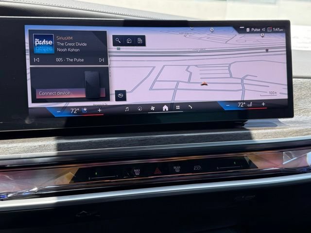 Used 2026 BMW 750e xDrive AWD/4WD image 27