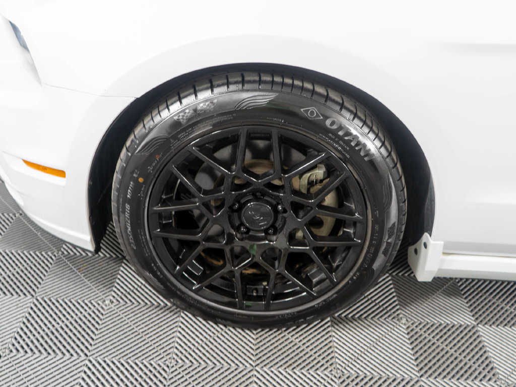 Used 2014 Ford Mustang GT RWD image 22