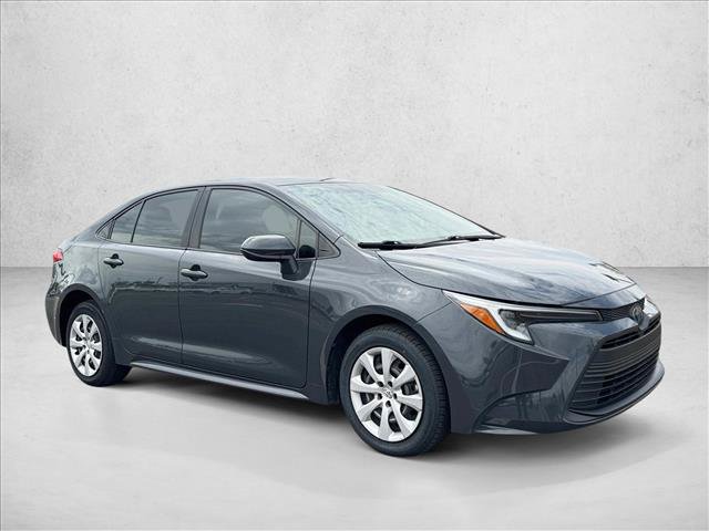 Used 2023 Toyota Corolla LE w/ Carpet Mat Package (TMS) FWD image 3