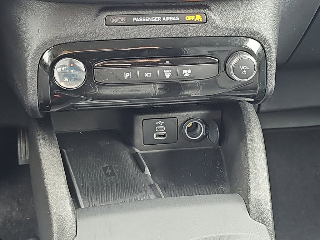 Used 2024 Ford Escape Platinum AWD/4WD image 7