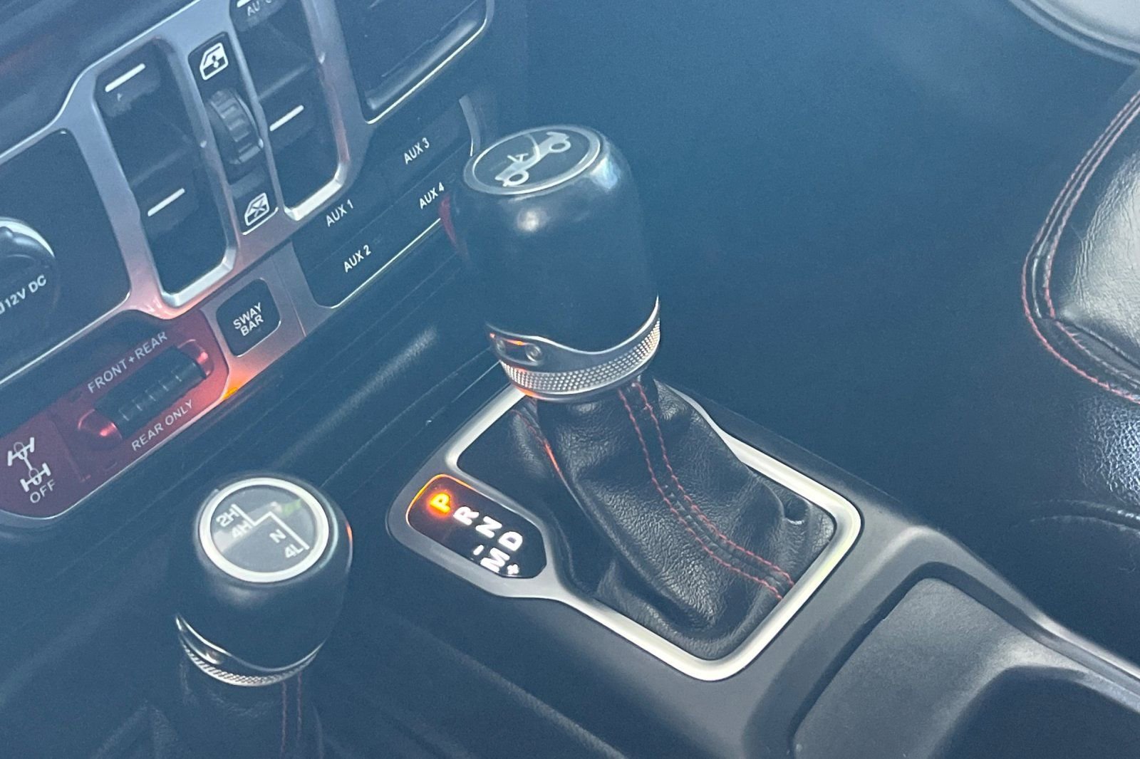 Used 2018 Jeep Wrangler Unlimited Rubicon AWD/4WD image 19