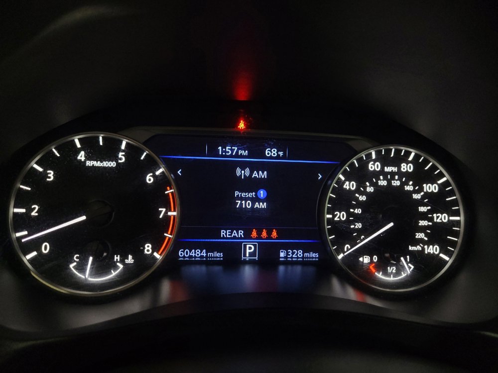 Used 2024 Nissan Altima 2.5 SV FWD image 23