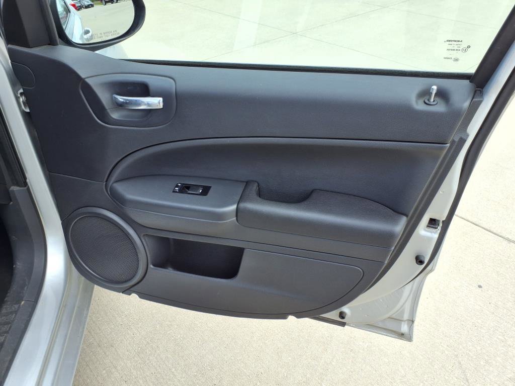 Used 2011 Dodge Caliber Mainstreet image 18