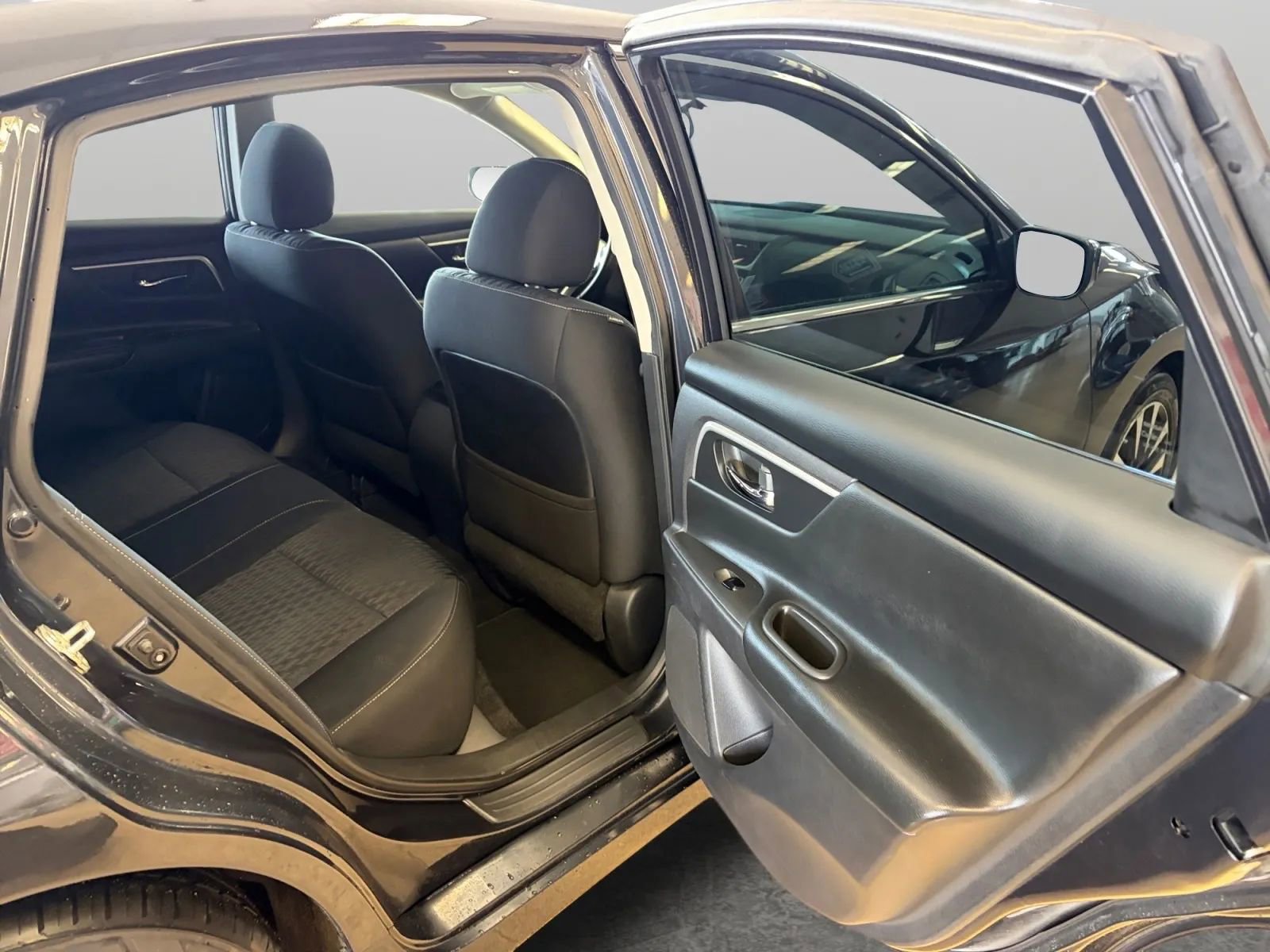 Used 2018 Nissan Altima 2.5 SV FWD image 50