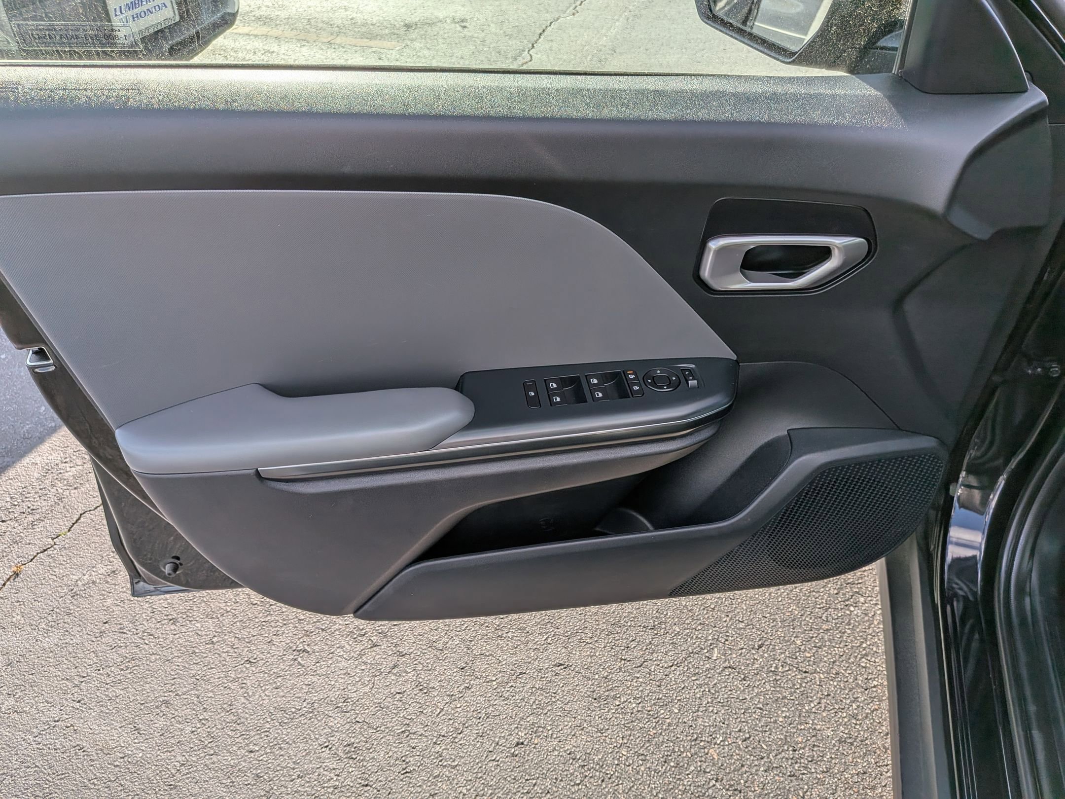 Used 2025 Kia K4 LXS image 11