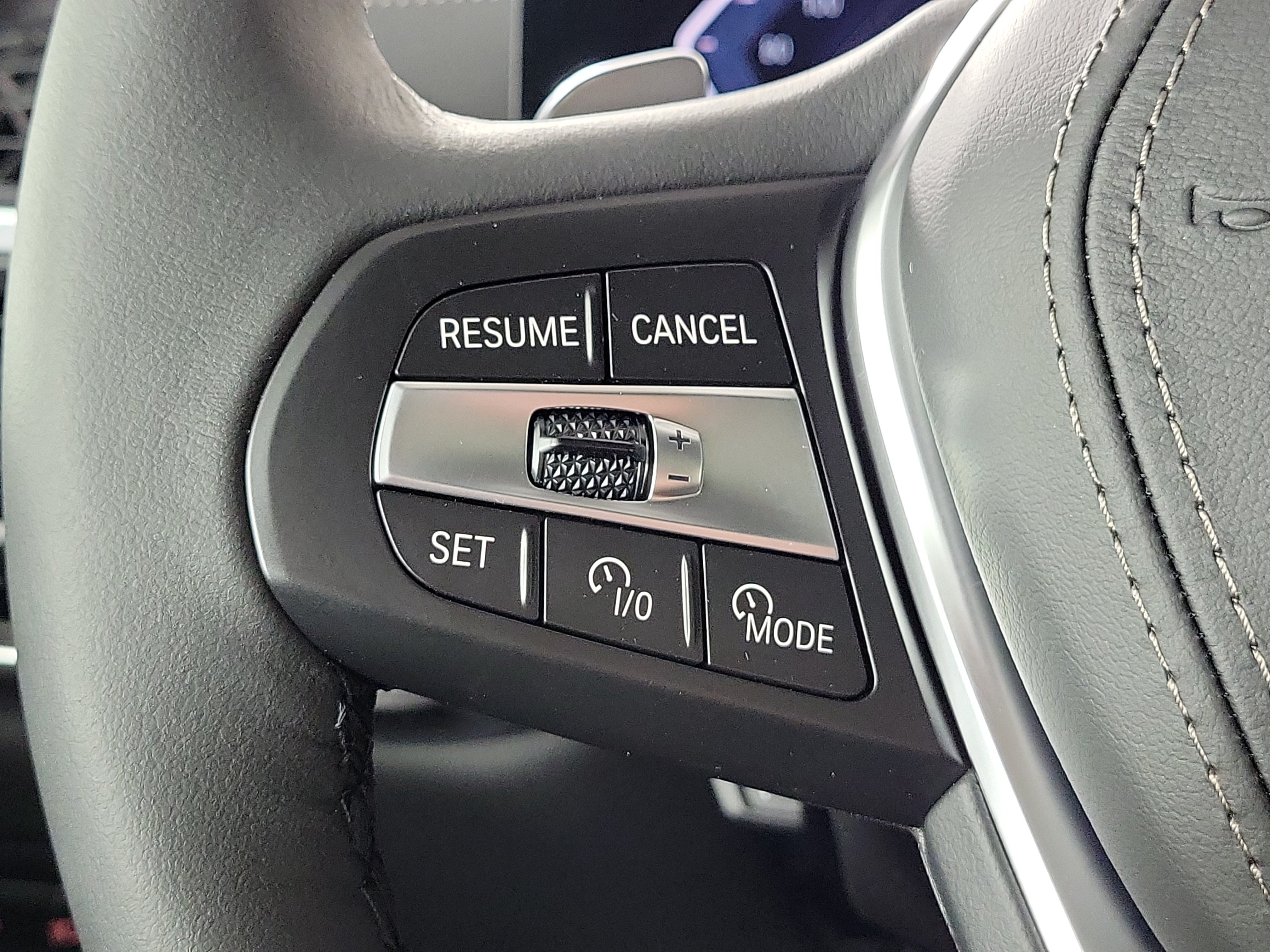 Used 2026 BMW X5 xDrive40i w/ Premium Package AWD/4WD image 13