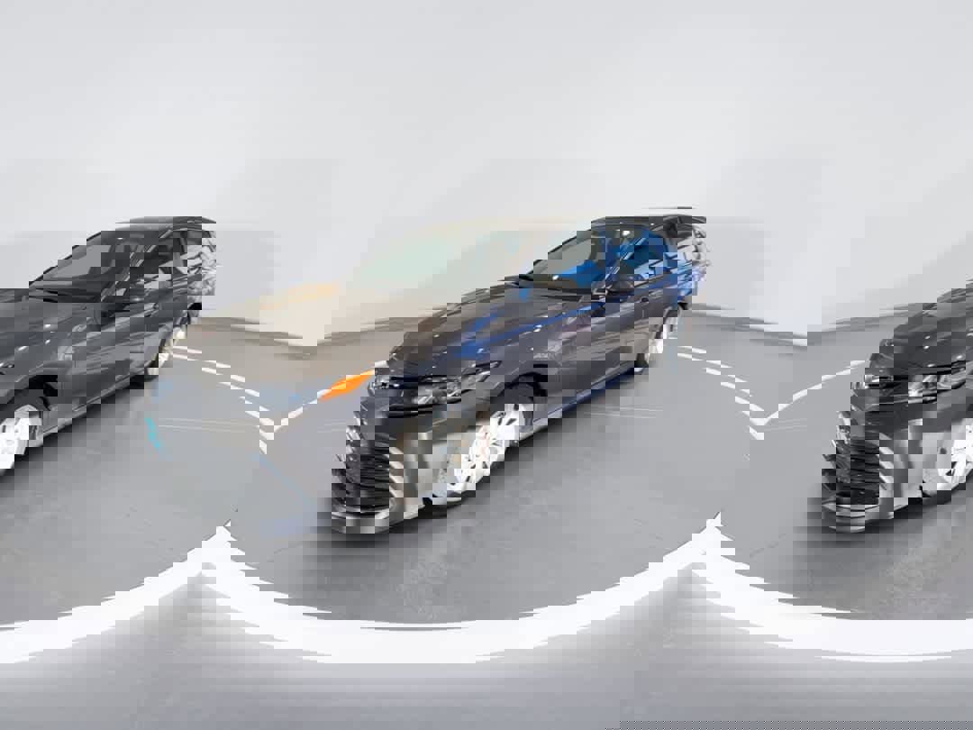 Used 2023 Toyota Camry LE image 4