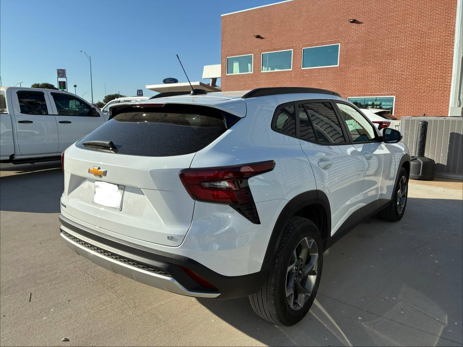 Used 2026 Chevrolet Trax LT FWD image 10