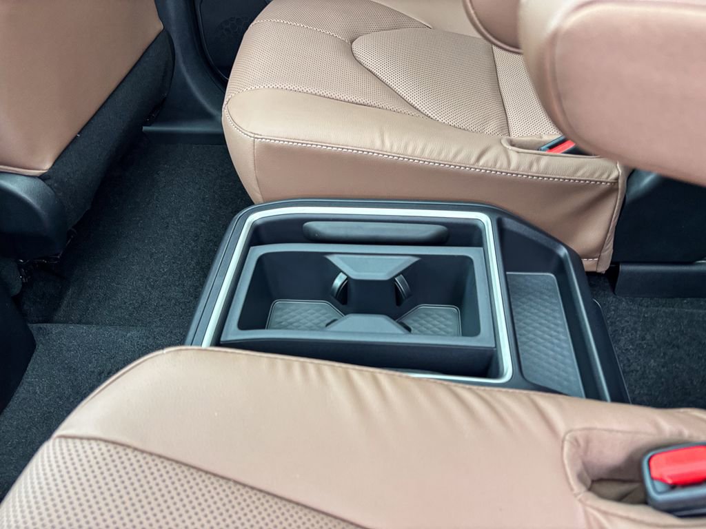 New 2026 Toyota Grand Highlander Platinum image 36