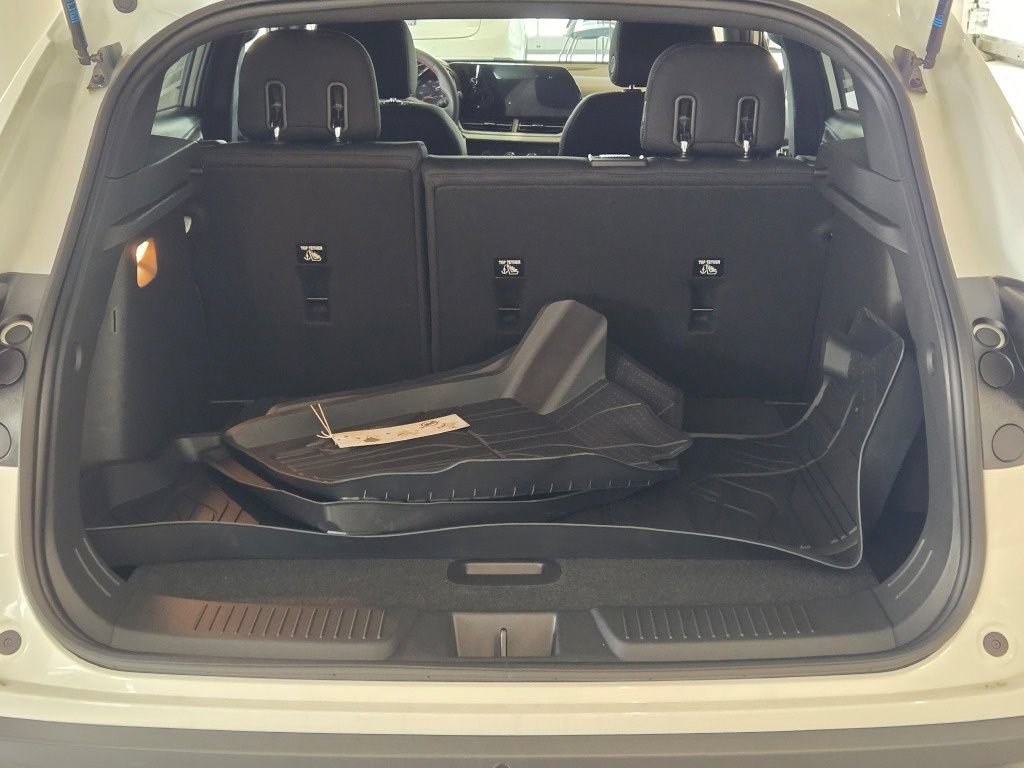 New 2026 Chevrolet Trax RS w/ Driver Confidence Package FWD image 12