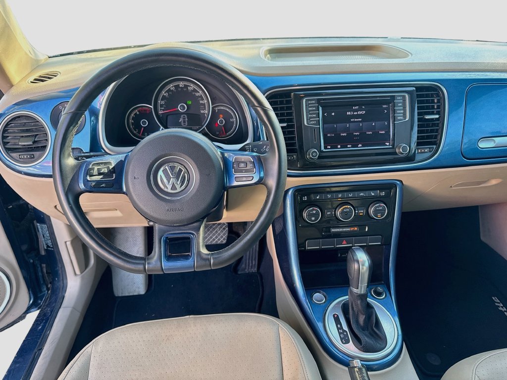 Used 2019 Volkswagen Beetle 2.0T SE FWD image 22