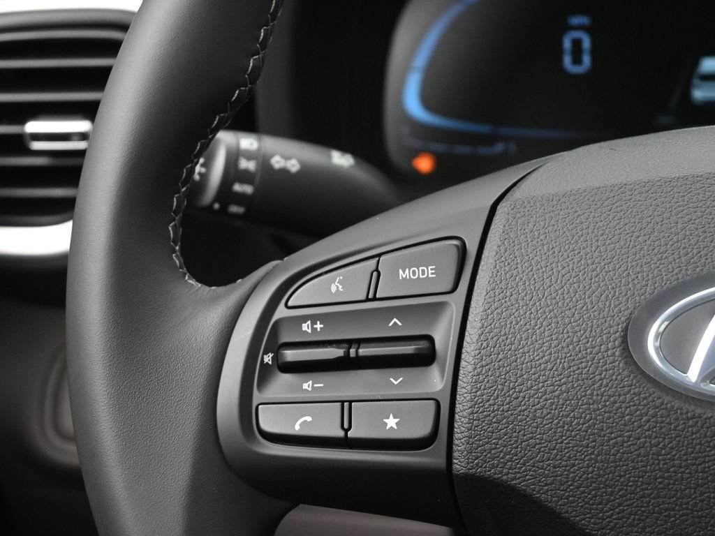 New 2026 Hyundai Venue SEL FWD image 13