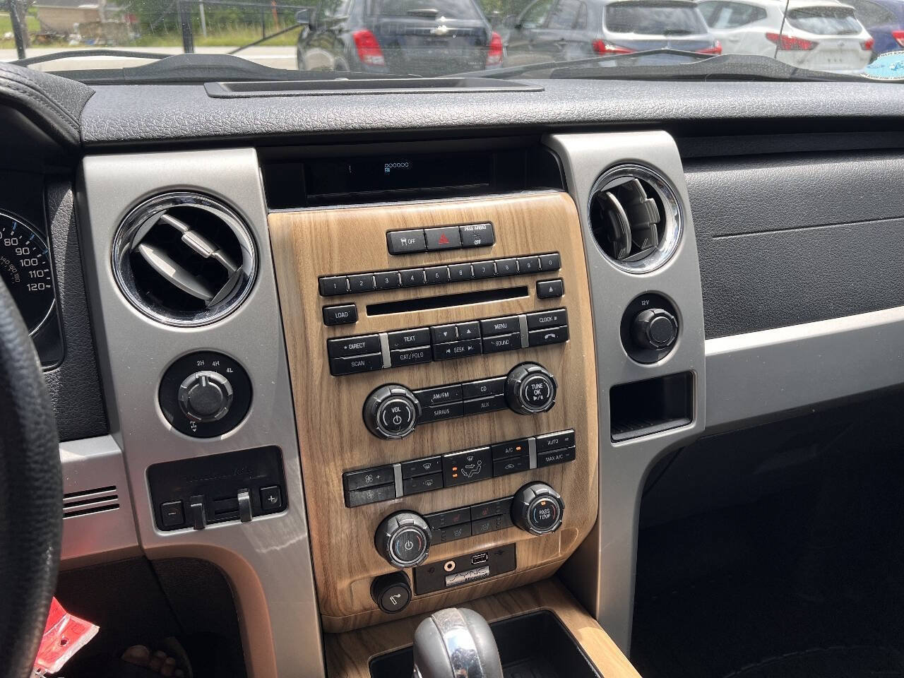 Used 2011 Ford F150 Lariat w/ Lariat Chrome Pkg AWD/4WD image 20
