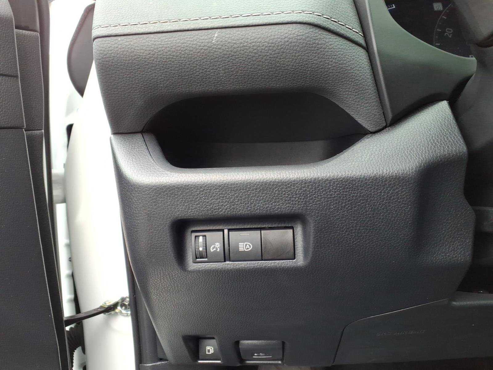 Certified 2024 Toyota RAV4 LE AWD/4WD image 19